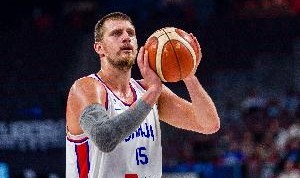 华体会官网-无缘8强！媒体人：约基奇一人赢不了一切 幸运只会倒向更坚信的人