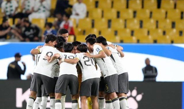 华体会下载-【台前幕后】深夜开赛影响国足 意外导致塞鸟无机会