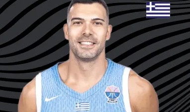 华体会下载-希腊球员斯洛卡斯全场12中5，三分5中2得到15分4篮板8助攻